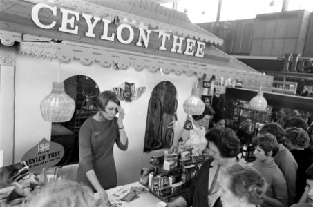 Stand Ceylon thee op Huishoudbeurs in RAI (Opdracht), Bestanddeelnr 920-2052