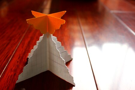 Hit the color pyramid paper
