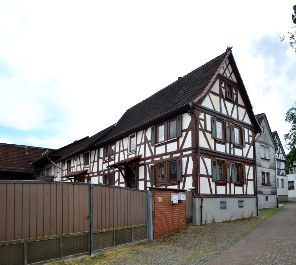 Stammheim, An der Kirche 4