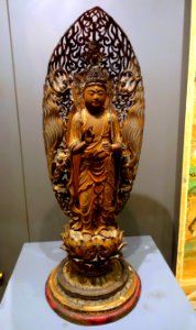 Standing Arya-Avalokitesvara (Sho Kannon Bosatsu) on Lotus Base, Japan, Muromachi period, 1400s-1500s, wood, pigment, crystal- Jordan Schnitzer Museum of Art, University of Oregon - Eugene, Oregon - DSC09369