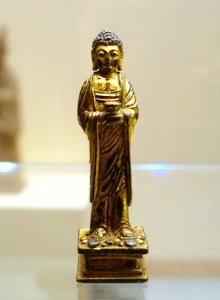 Standing Buddha, China, Sui or early Tang dynasty, 6th-7th century AD, gilt bronze - Ethnological Museum, Berlin - DSC02125