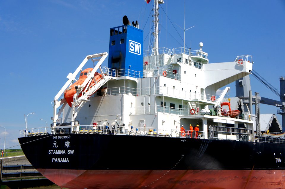 Stamina SW - IMO 9603958, Berendrechtlock, Port of Antwerp, pic6