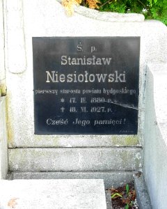 Stanisław Niesiołowski - nagrobek