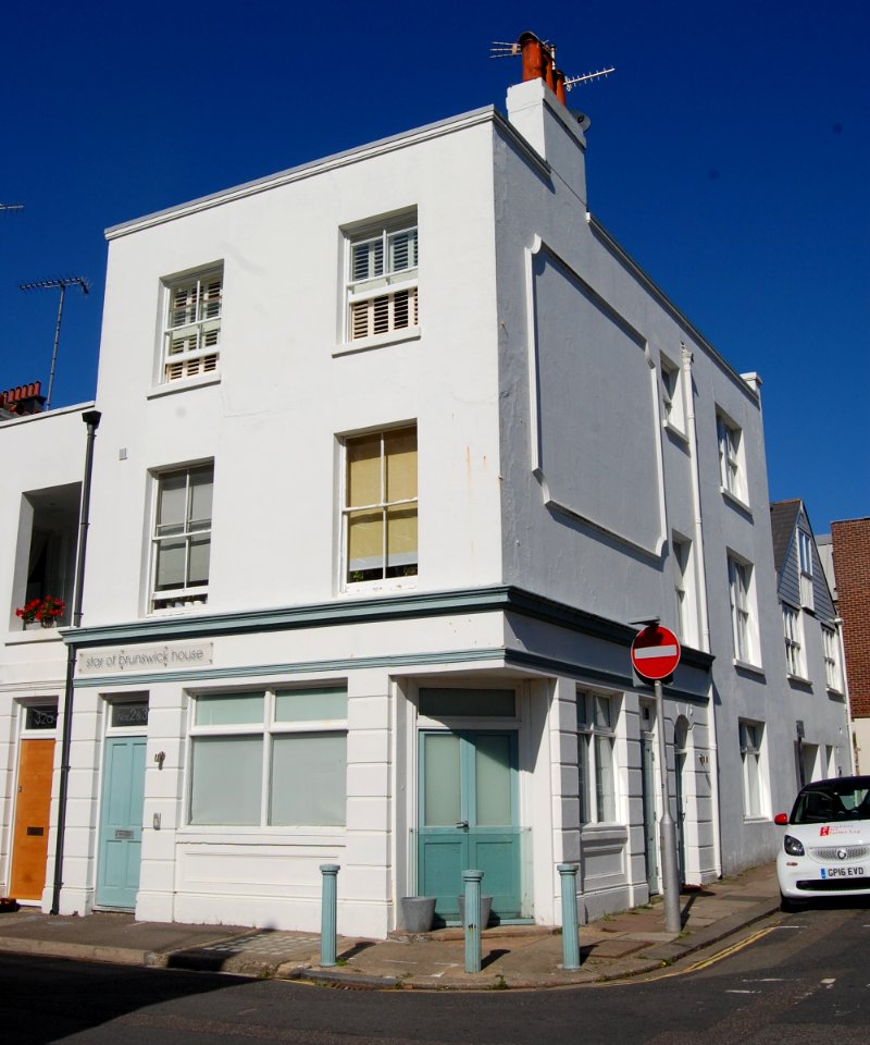Star of Brunswick House, Brunswick Street West, Hove (September 2018)