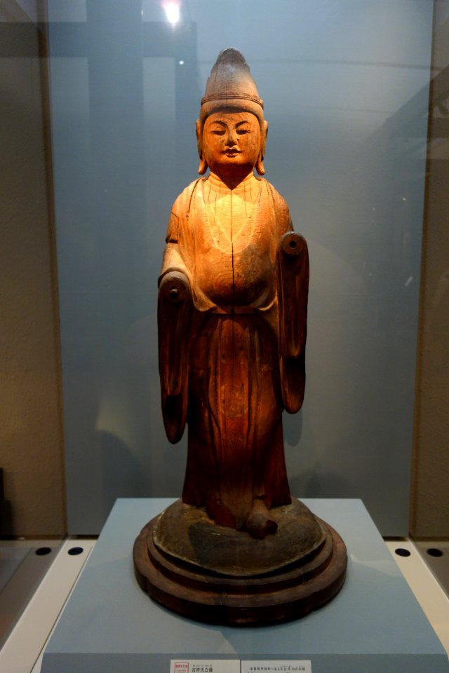Standing Kichijo-ten (Mahasri), Heian period, 10th century, wood with polychromy - Tokyo National Museum - DSC05076