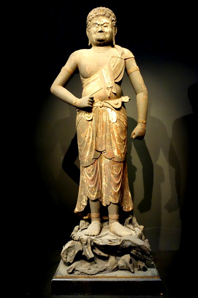 Standing Fudo Myo'o (Acalanatha), Heian period, 12th century, wood with polychromy, cut gold leaf, and inlaid crystal eyes - Tokyo National Museum - DSC05104