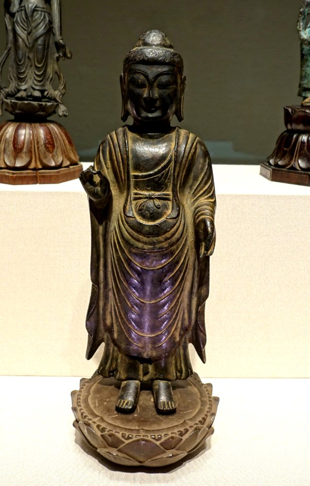 Standing Buddha, Korea, Unified Silla dynasty, 800s AD, bronze - Tokyo National Museum - Tokyo, Japan - DSC08256