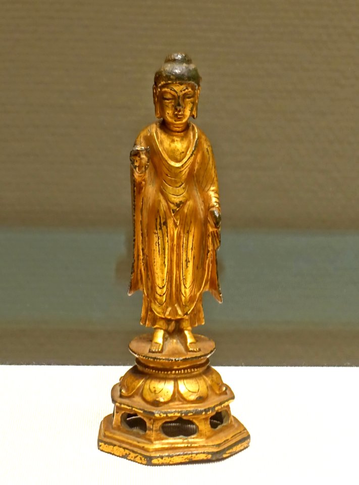 Standing Buddha, Korea, Unified Silla dynasty, 700s-800s AD, gilt bronze - Tokyo National Museum - Tokyo, Japan - DSC08248