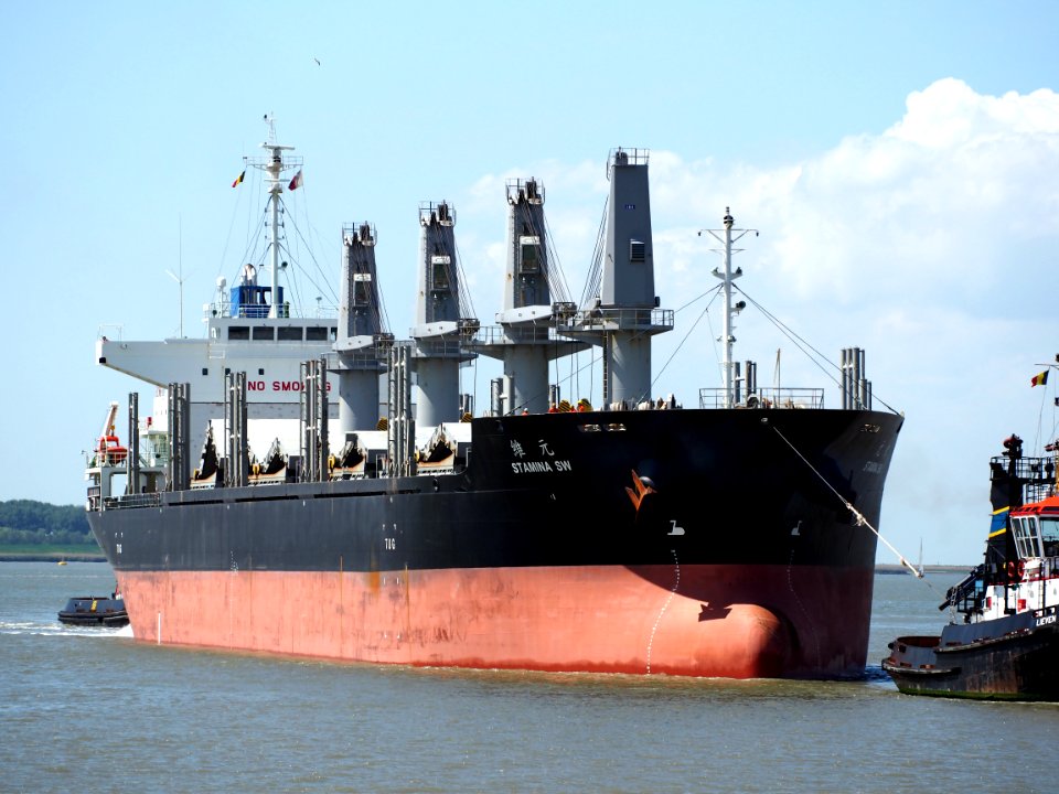 Stamina SW - IMO 9603958, Berendrechtlock, Port of Antwerp, pic1