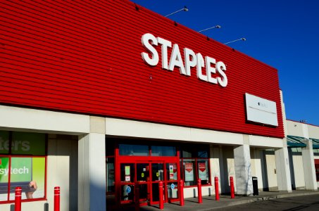 StaplesHwy7-2
