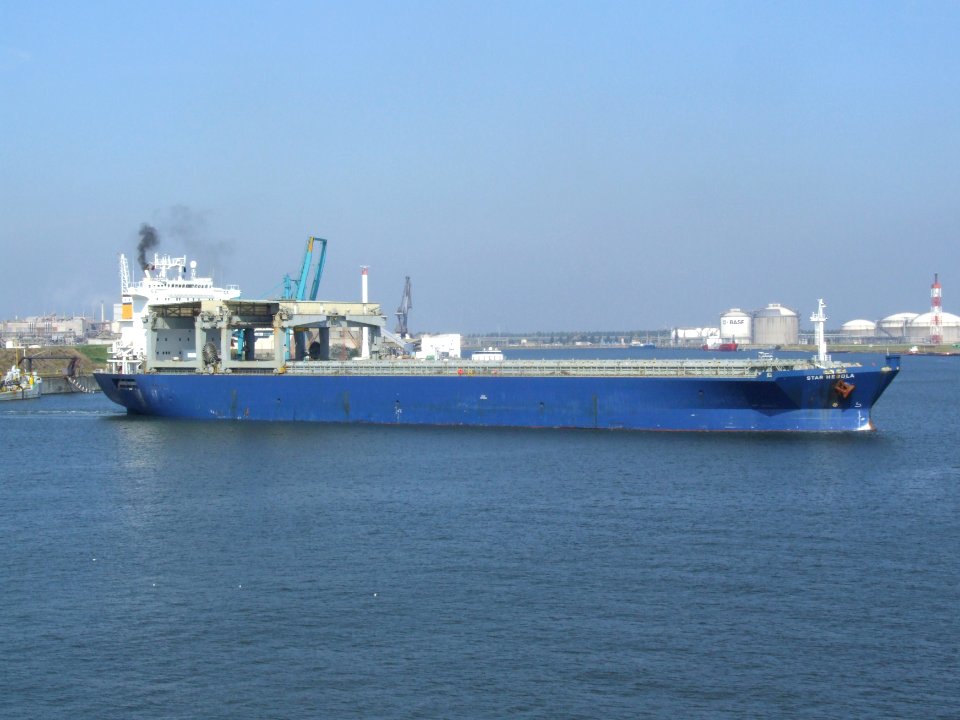 Star Herdla p2 Port of Antwerp 25-Jan-2005