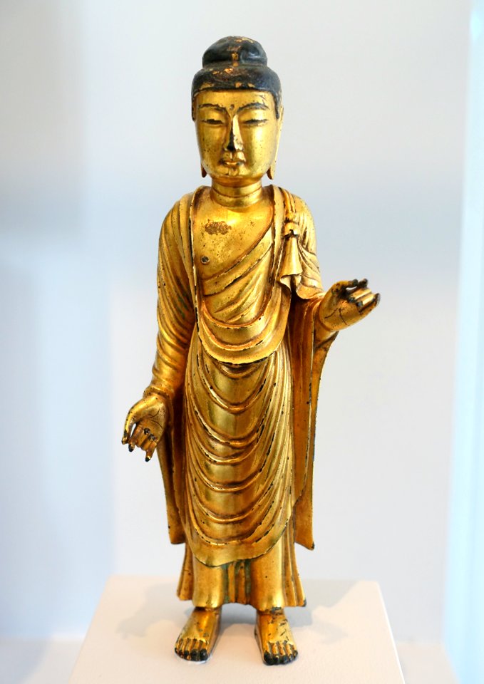 Standing Buddha with Right Hand Lowered and Left Hand Raised, Korea, Unified Silla dynasty, late 7th to early 8th century AD, gilt bronze - Arthur M. Sackler Museum, Harvard University - DSC00883
