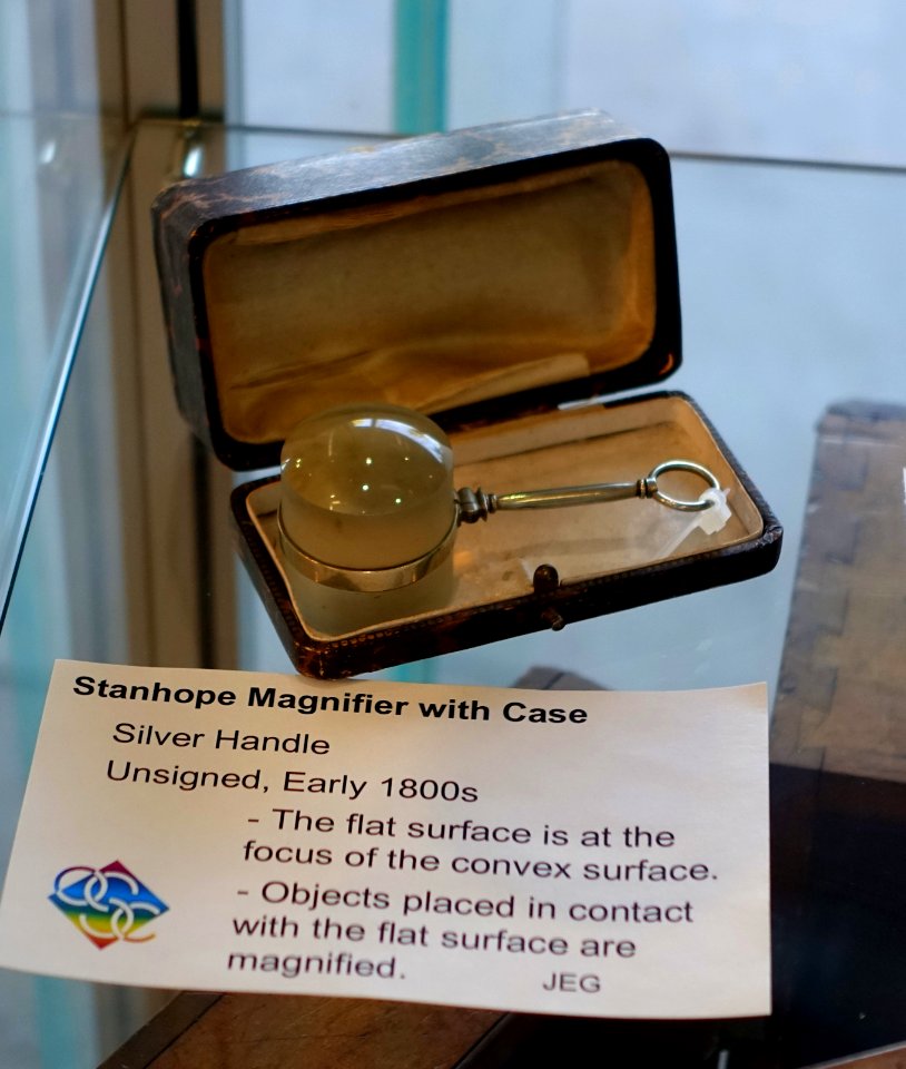 Stanhope magnifier with case, unsigned, silver handle, early 1800s - College of Optical Sciences - University of Arizona - Tucson, AZ - DSC08592