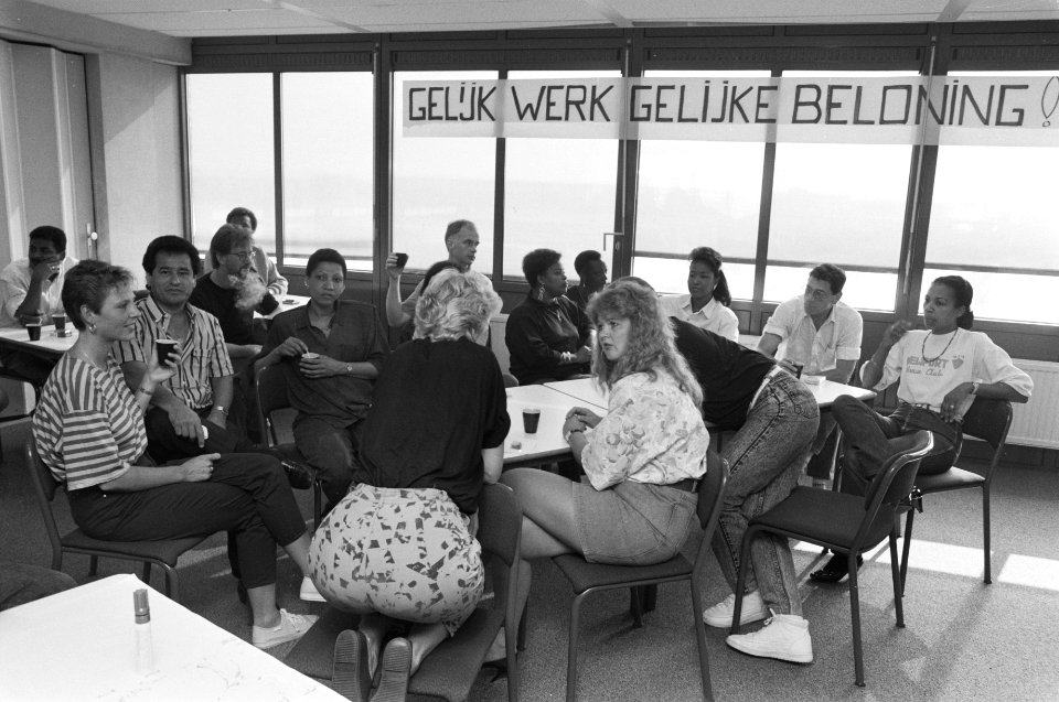 Staking van het personeel van de Gemeentelijke Sociale Dienst in Amsterdam-zuido, Bestanddeelnr 934-4812
