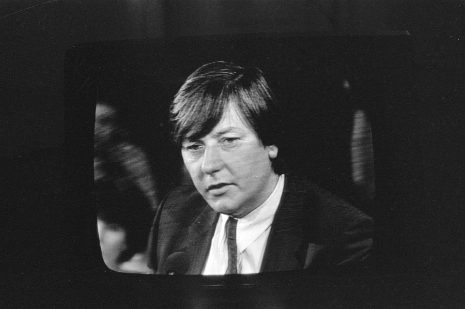Stanley H. op de tv in het programma Sonja op zaterdag advocaat Leo Spigt, Bestanddeelnr 933-2173