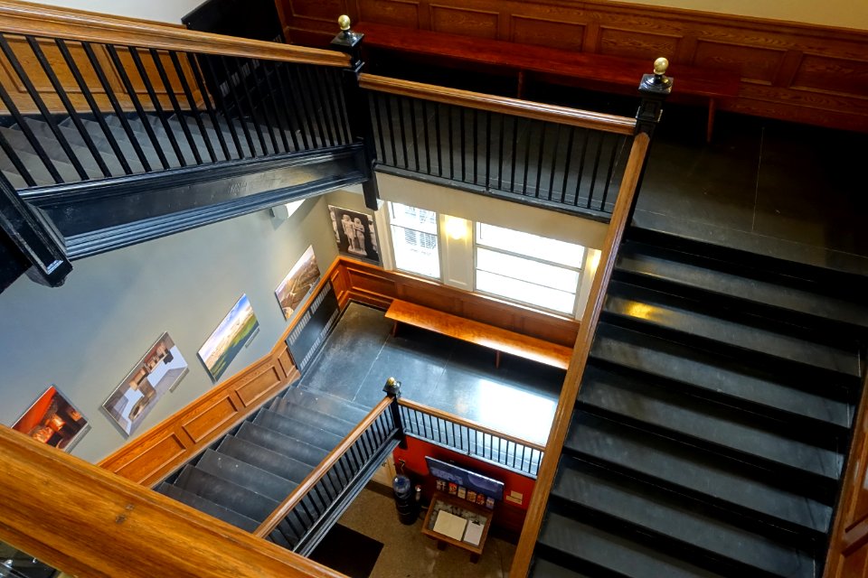 Stairway - Harvard Semitic Museum - Cambridge, MA - DSC06430