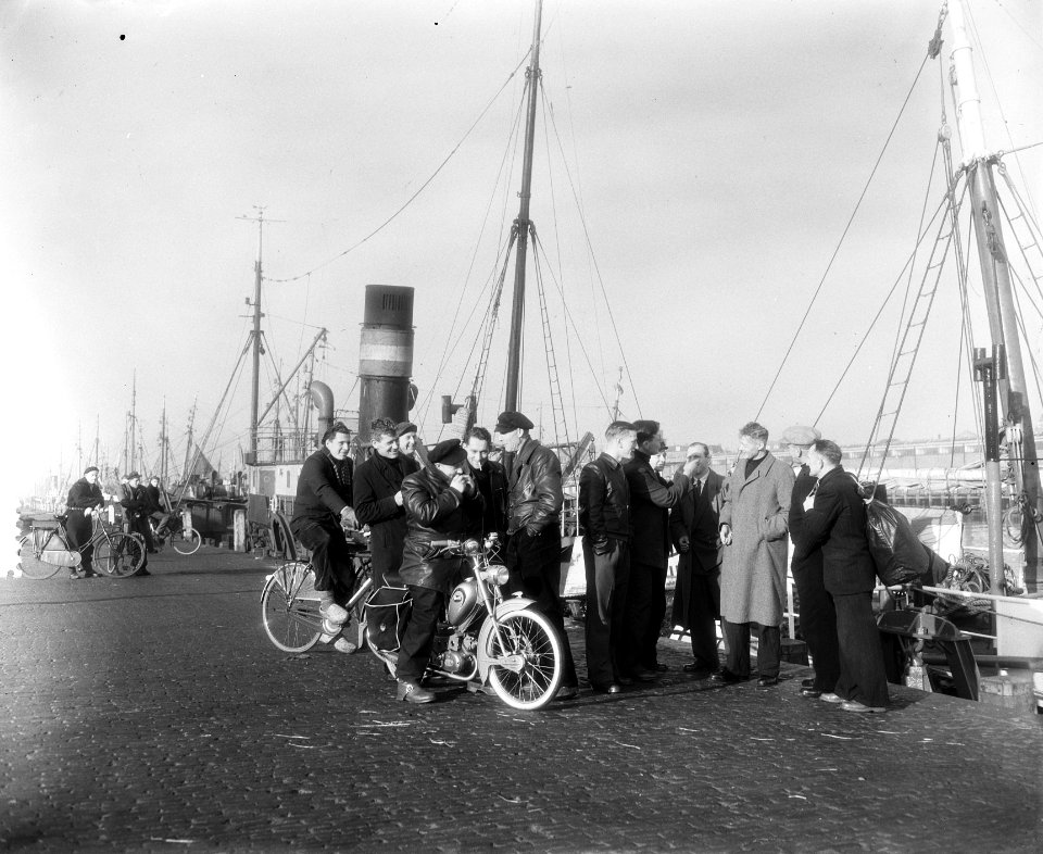 Staking Trawlervissers IJmuiden, Bestanddeelnr 907-5250