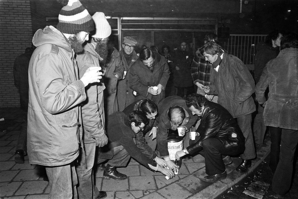 Staking ICI Chemie Rozenburg stakers aan de koffie, Bestanddeelnr 929-0211