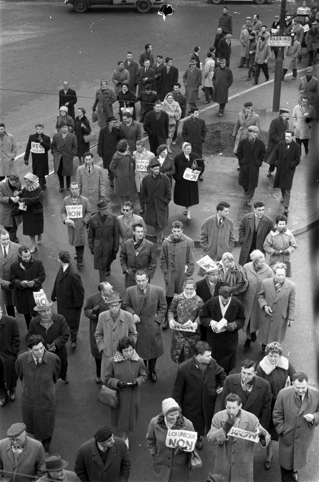 Stakingen in Brussel, overzicht van de betoging voor de beurs, Bestanddeelnr 911-9131