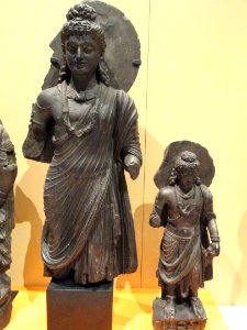 Standing bodhisattvas, Gandhara, Pakistan, Kushan Period, 3rd century - Royal Ontario Museum - DSC09687