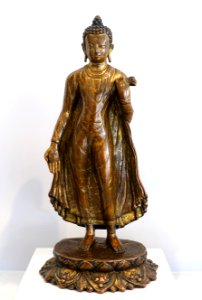 Standing Buddha Shakyamuni in Varada-Mudra, Nepal, Licchavi to Thakuri dynasty, probably 8th-10th century AD, gilt bronze - Arthur M. Sackler Museum, Harvard University - DSC00845