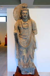 Standing Bodhisattva, Gandhara, c. 3rd century AD, gray schist - Matsuoka Museum of Art - Tokyo, Japan - DSC07108
