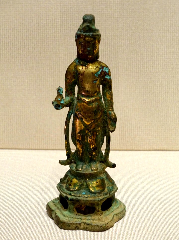 Standing bodhisattva, excavated at Gyeongju, Korea, Unified Silla dynasty, 700s AD, gilt bronze - Tokyo National Museum - Tokyo, Japan - DSC08246