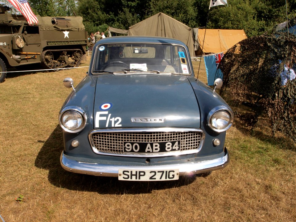 Standard Ensign RAF Staff Car (1960) owned by Mr & Mrs P. Beattie pic1