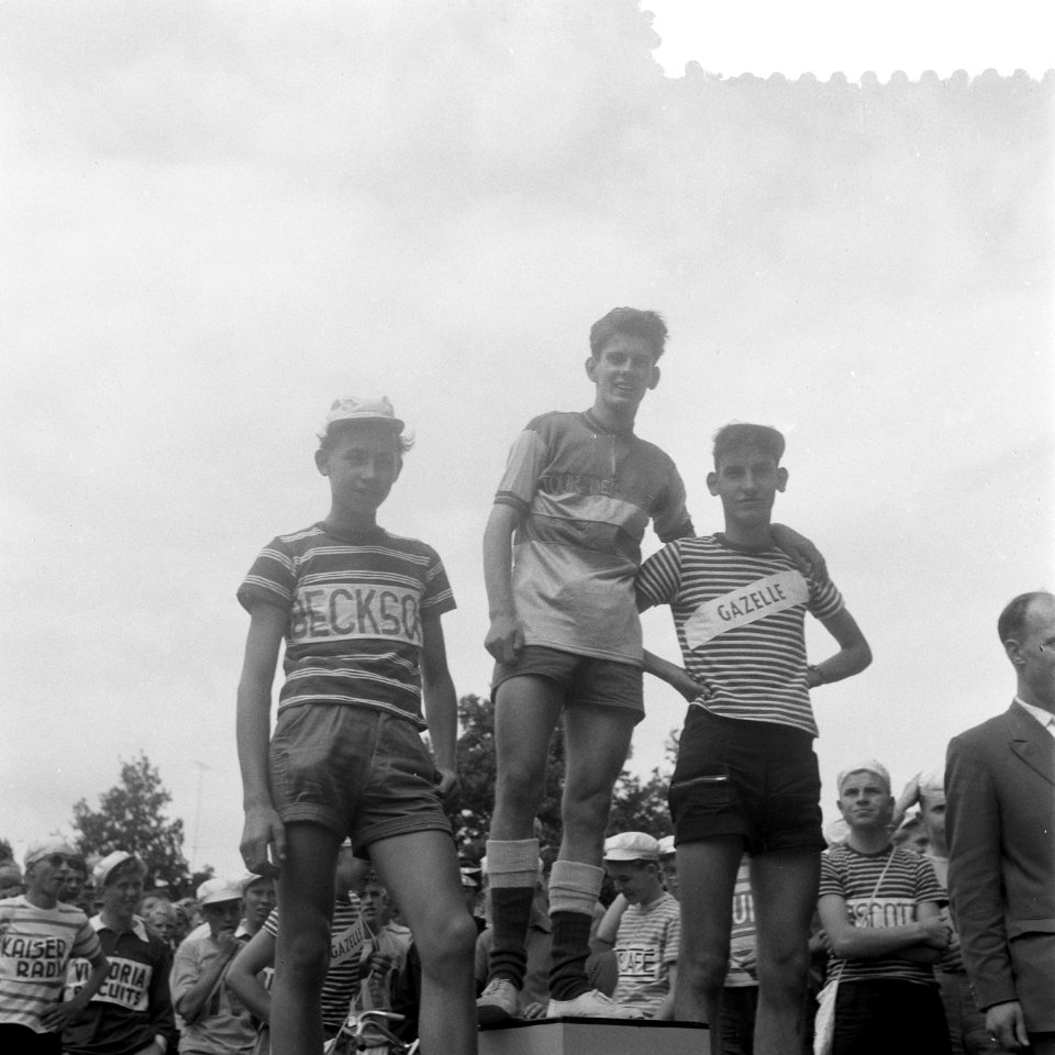 Start Tour de Frats Erepodium, Bestanddeelnr 908-7960