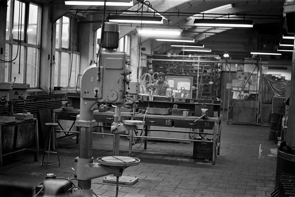 Staking in machinefabriek NV Lomefa te Hoorn voor het vakbondstientje. Fabriek, Bestanddeelnr 923-1917