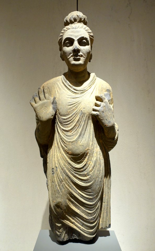Standing Buddha, Gandhara, 1st century AD, schist - Ethnological Museum, Berlin - DSC01658