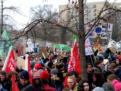 Start of the FridaysForFuture Demonstration 25-01-2019 Berlin 23