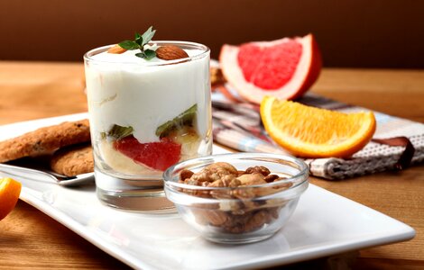 Food oatmeal walnuts
