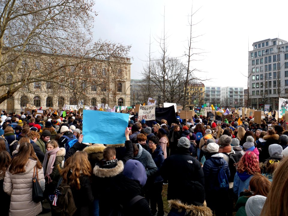 Start of the FridaysForFuture Demonstration 25-01-2019 Berlin 10