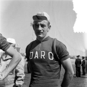 Start Ronde van Nederland Stadion Utrecht, Bestanddeelnr 907-9305