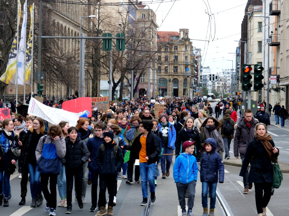 Start of the FridaysForFuture demonstration Berlin 15-03-2019 04