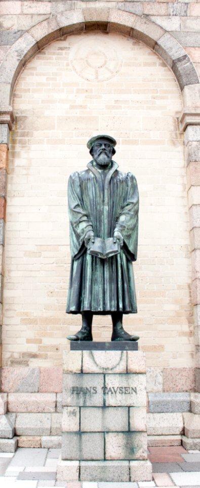 Statue of Hans Tavsen in Ribe