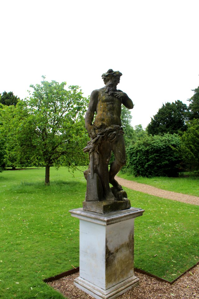 Statue of Neptune, Belton House 2