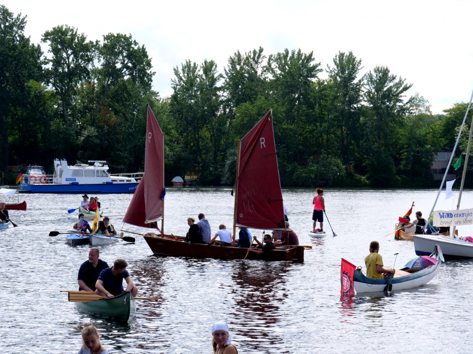 Start of the Coal and Boat demonstration 2019 18