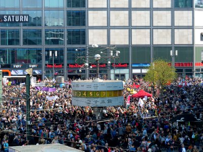Start of the Mietenwahnsinn demonstration in Berlin 06-04-2019 10