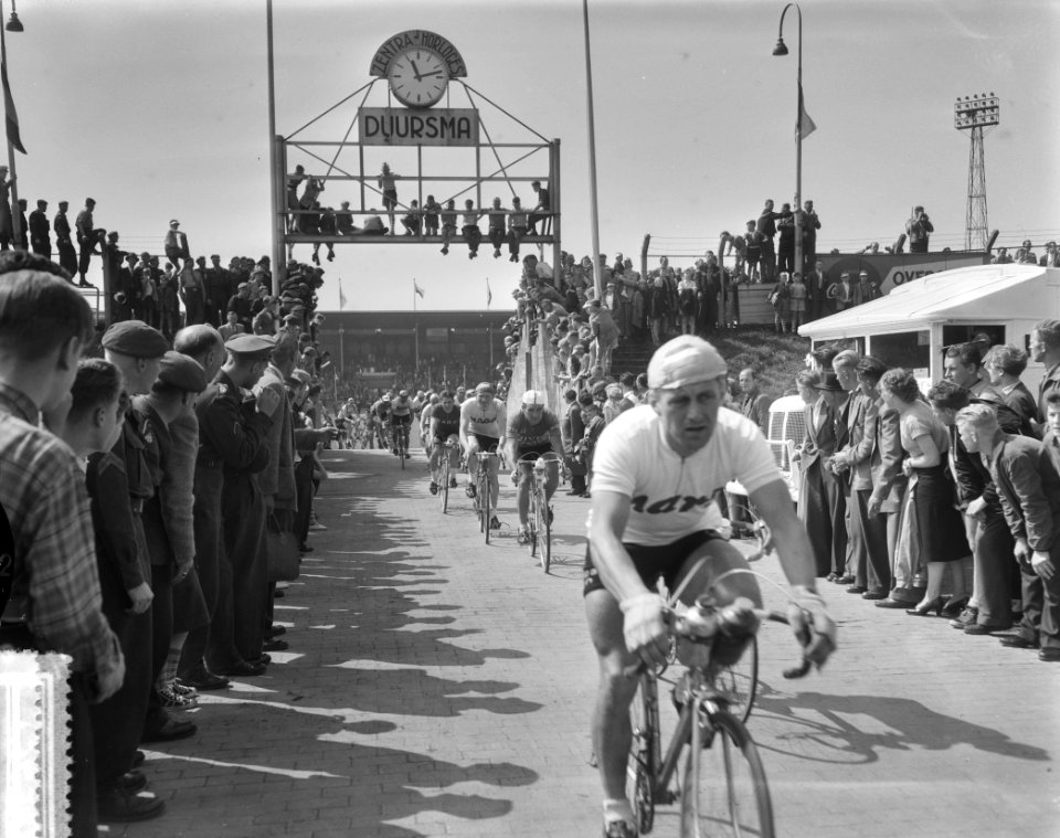 Start Ronde van Nederland Stadion Utrecht, Bestanddeelnr 907-9290