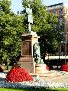 Statue of Johan Ludvig Runeberg in Helsinki - DSC03899