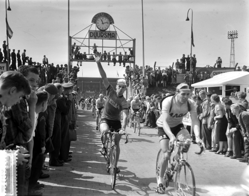 Start Ronde van Nederland Stadion Utrecht, Bestanddeelnr 907-9291