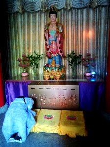 Statue of Guanyin in Kaifu Temple photo