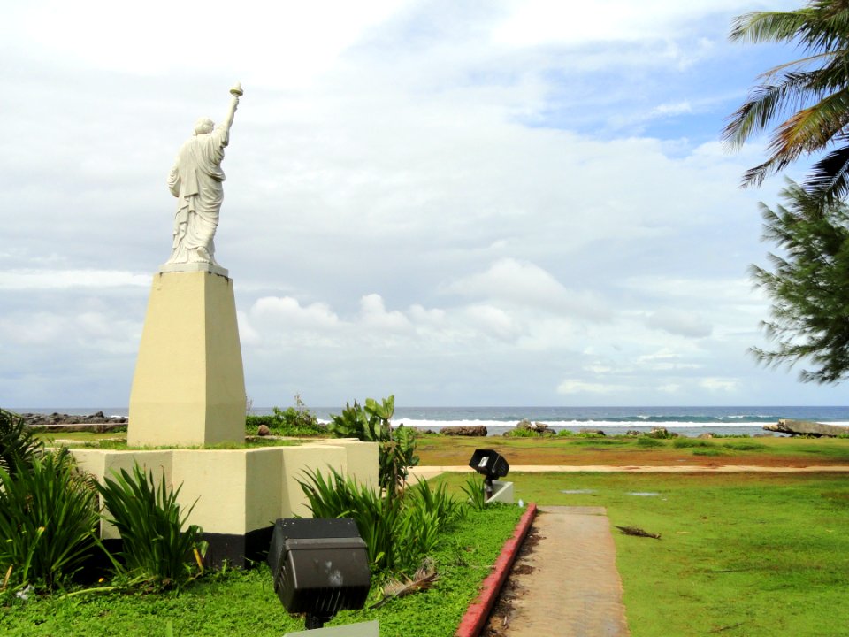 Statue of Liberty (Guam) - DSC01324