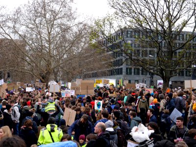 Start of the FridaysForFuture demonstration Berlin 29-03-2019 15