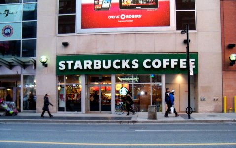 Starbucks on Yonge just south of Shuter -c