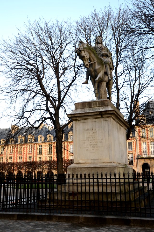 Statue Louis XIII Square Louis XIII Paris 27122012 2