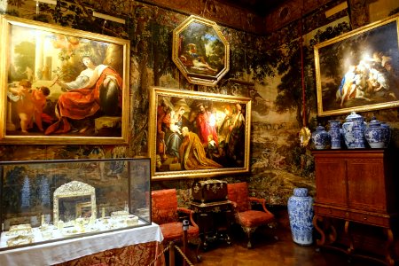 State Bedchamber, Chatsworth House - Derbyshire, England - DSC03219