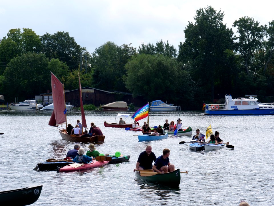 Start of the Coal and Boat demonstration 2019 20